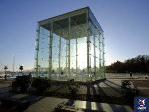 Edificio el Cubo Centre Pompidou Málaga en el día
