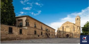 Vázquez Molina Square with the Sacred Chapel in the background Úbeda