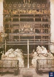 Tumbas de los reyes católicos, interior de la Capilla Real de Granada