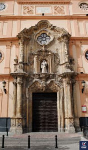 Entrada principal de la Iglesia de San Antonio de Padua