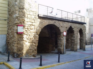 Arco de los Blancos, Barrio del Pupulo de Cádiz