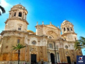 Fachada de la famosa Catedral de Cádiz