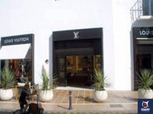 Thousands of luxury stores in Puerto Banús