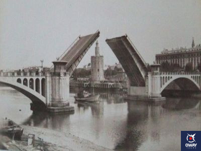 Début de la construction du pont de San Telmo à Séville