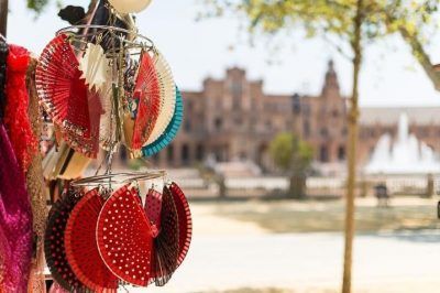Souvenirs en la plaza de España, Sevilla