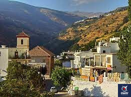 Calles encaladas en Pampaneira, ubicado en la Alpujarra Granadina