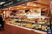 Le marché Victoria compte plus de 20 stands répartis dans tout le marché où vous pourrez déguster les plats les plus typiques de la gastronomie de Cordoue, ainsi que des plats typiques d'autres pays du monde.