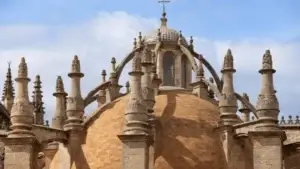 Catedral-de-Sevilla-y-Giralda-10 (1)