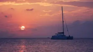 Paseos-y-excursiones-en-catamaran-Malaga-8 (1)